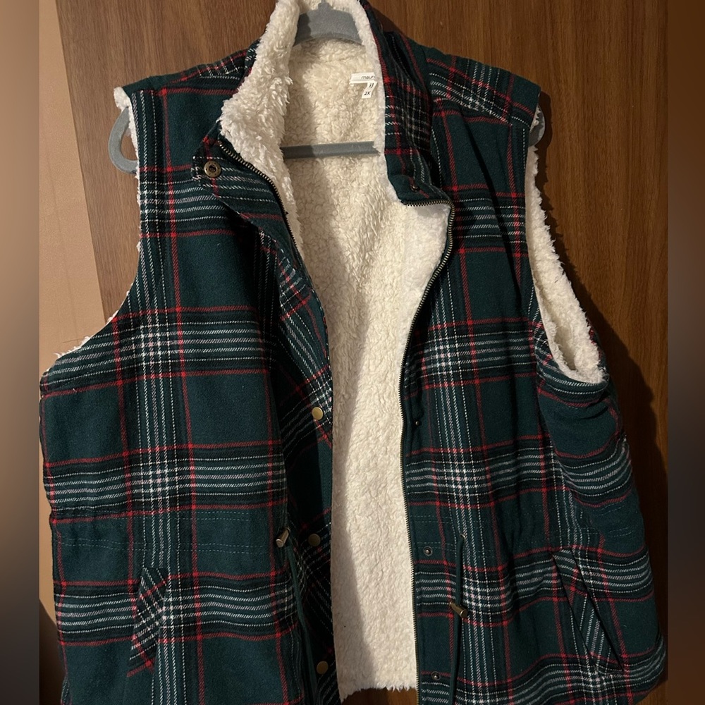 Womens plus Sherpa Vest